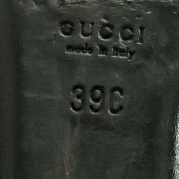 Gucci Black Patent Leather Gold Tone Bow Buckle Low Heel Pumps Shoes - Picture 9 of 10